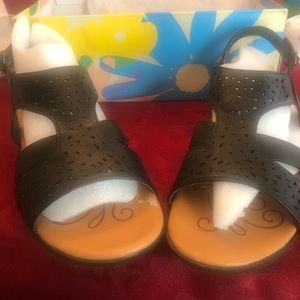 New Easy Street slingback sandal